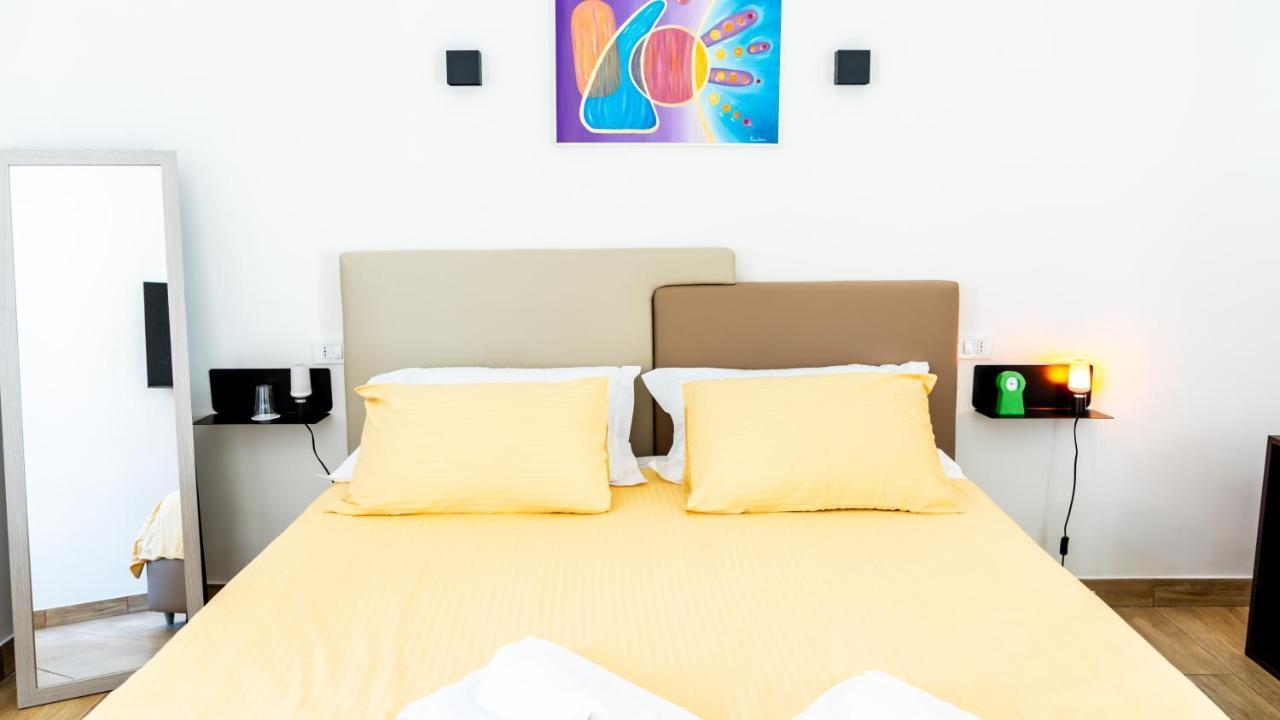 קאסרטה Zeta Rooms מראה חיצוני תמונה