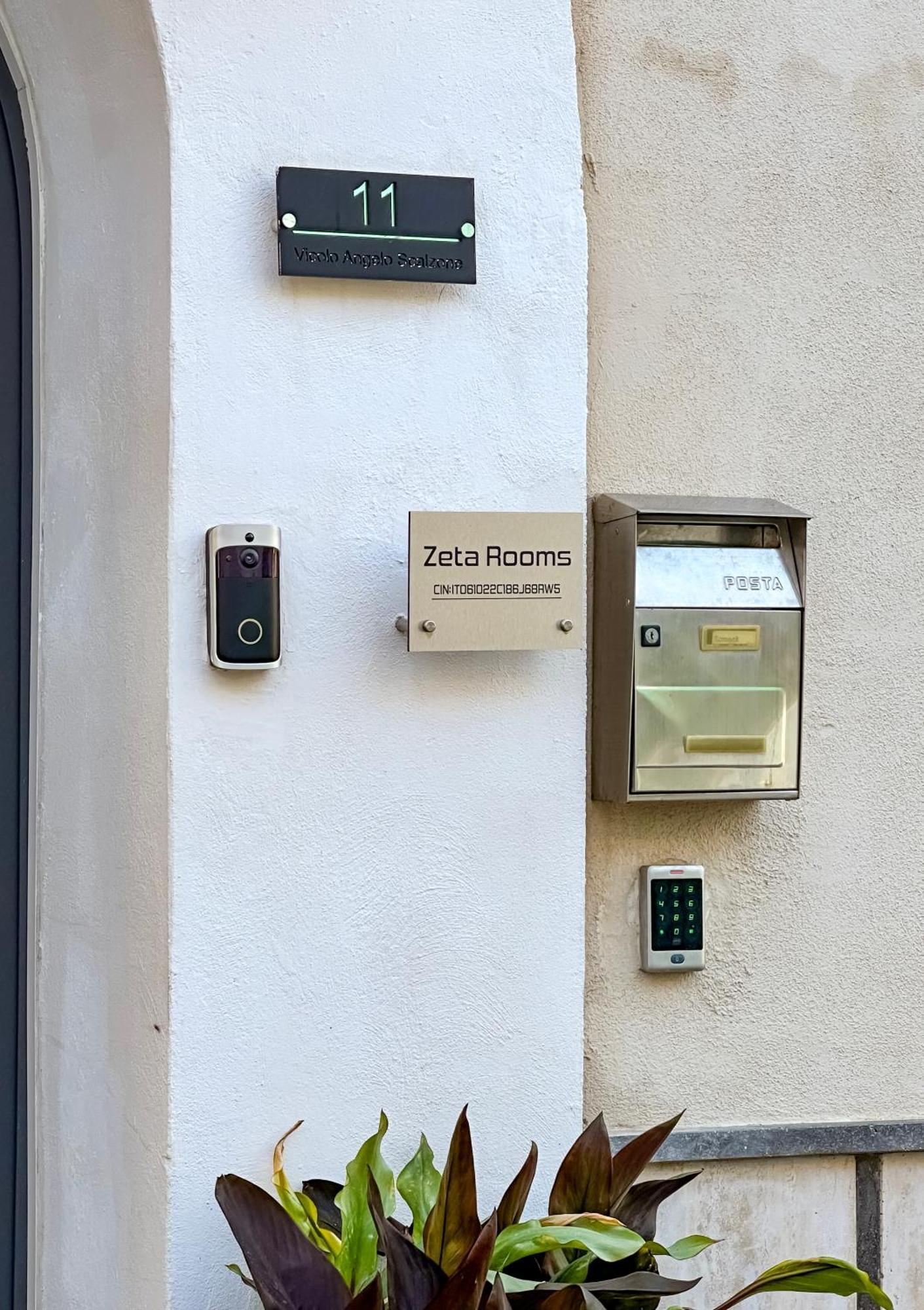 קאסרטה Zeta Rooms מראה חיצוני תמונה